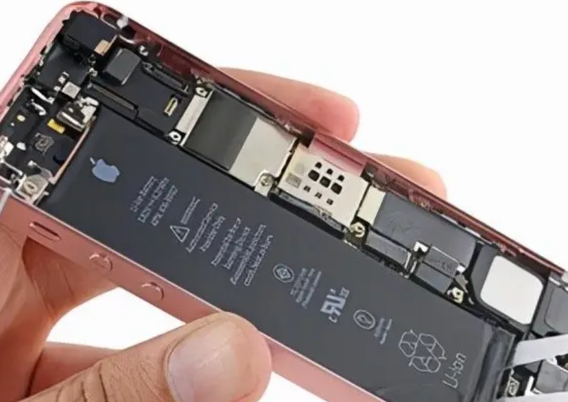 天河区苹果8换原装电池多少钱?