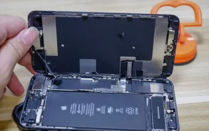 天河区苹果XSM换电池网点分享iPhone XSmax换原装电池要多少钱