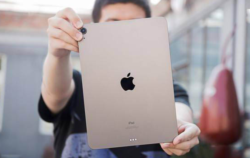 天河区iPad Air4换电池维点分享iPad Air4评测多少分以及iPad Air4怎么样
