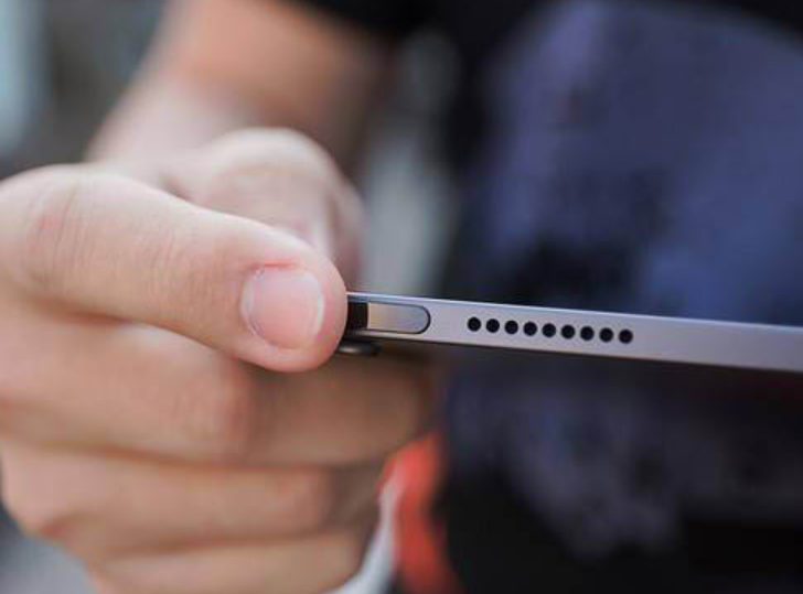 天河区iPad Air4换电池维点分享iPad Air4评测多少分以及iPad Air4怎么样